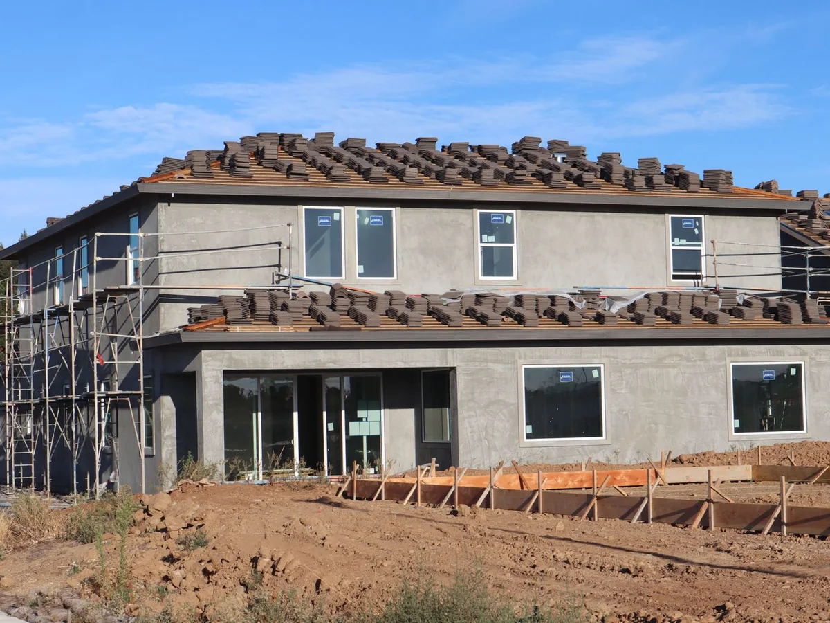 Casa de obra nueva en una comunidad del norte de Las Vegas